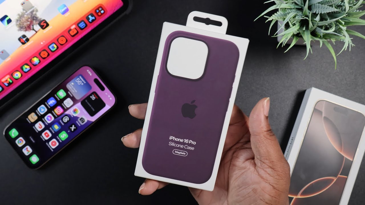 Apple iPhone 16 Pro シリコンケース プラム (パープル) iPhone 16 Pro Silicone Case with MagSafe – Plum - Apple