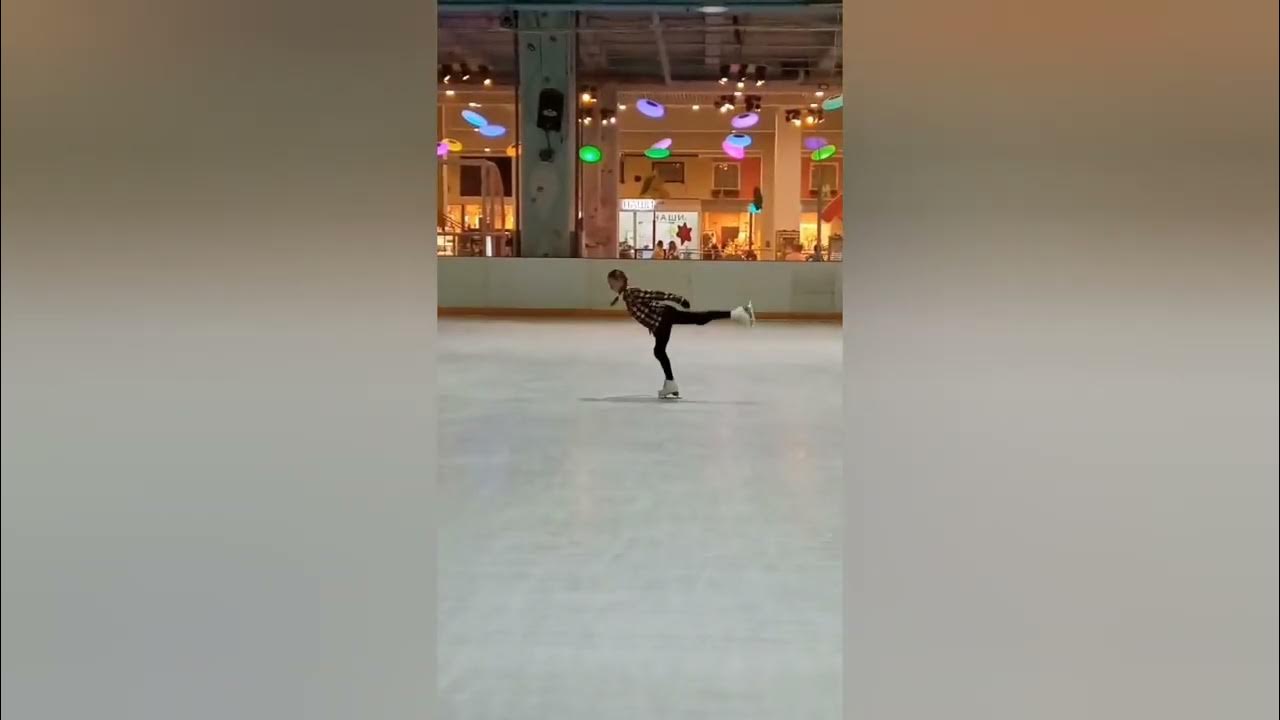 Либела на полу и на льду🥰 - YouTube