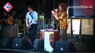 Video thumbnail of "Di-Rect - Electric Submission (live op parkpop 2011)"