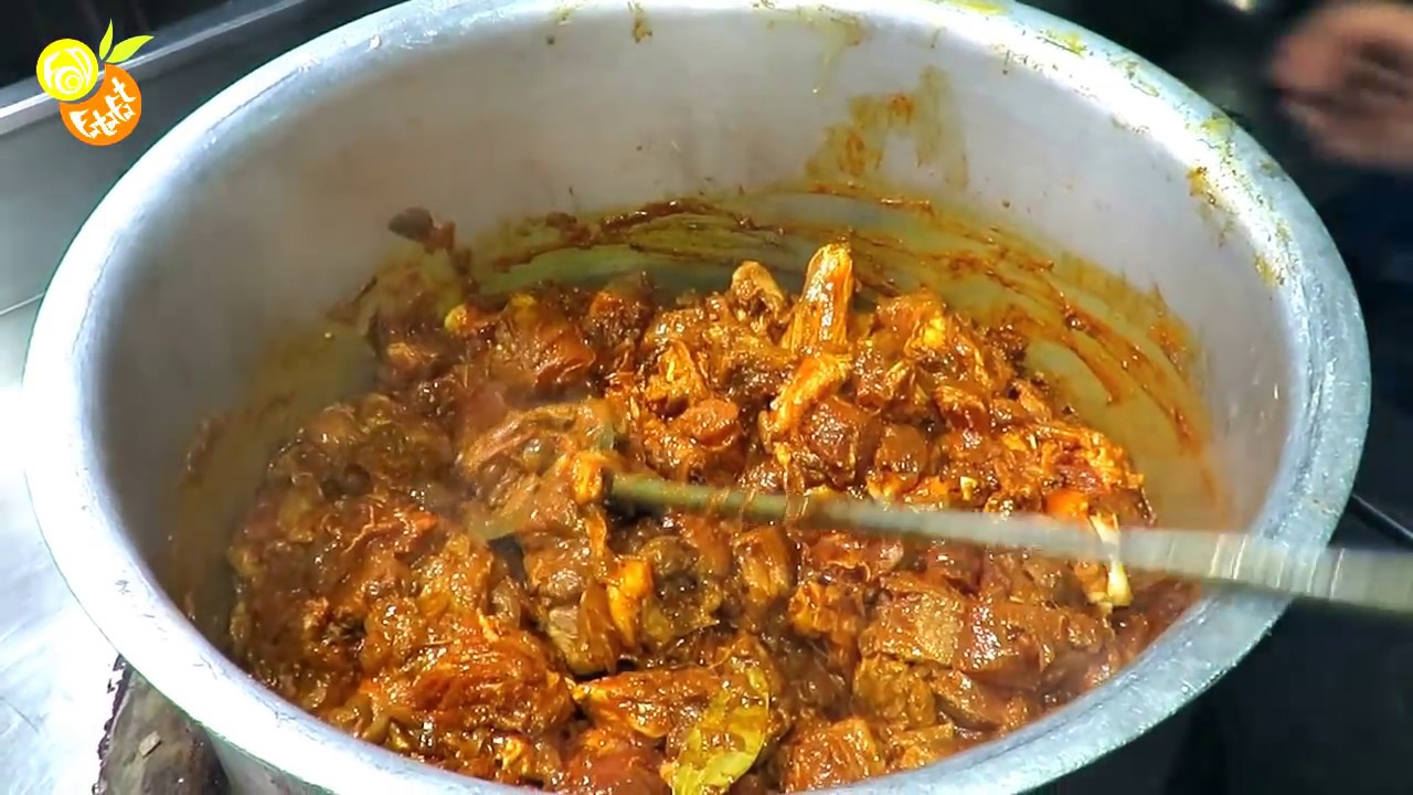 Mutton Korma Prepared for 100 People - Indian Mutton Curry Special | Food Fatafat