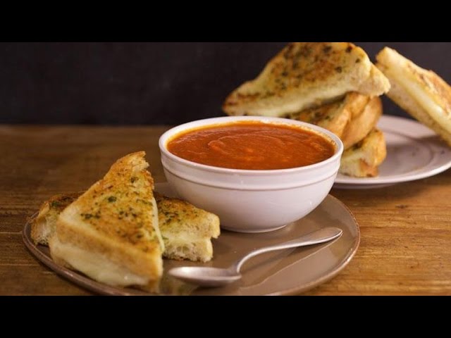 Spicy Tomato Soup and Garlic Bread Grilled Cheese Sandwiches | Rachael Ray Show