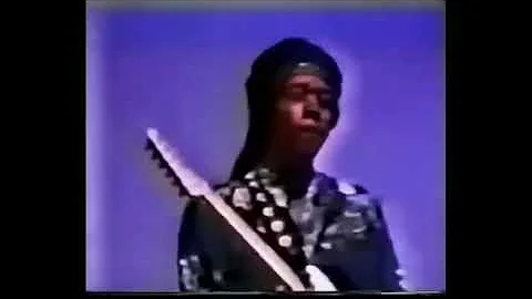 An unbelievable jimi Hendrix solo in rare footage. Definitely one of the best!
