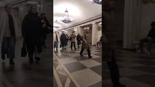 Metro station Leningrad Sankt Petersburg interiordesign passenger train Vladimirskaya 26