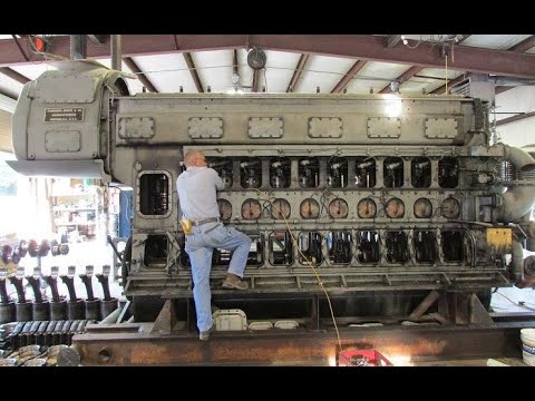 Old FAIRBANKS MORSE ENGINES Cold Starting Up and Loud Sound 