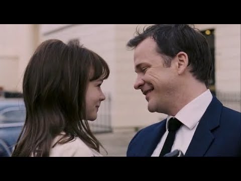 Взрослый мужчина влюбился в школьницу