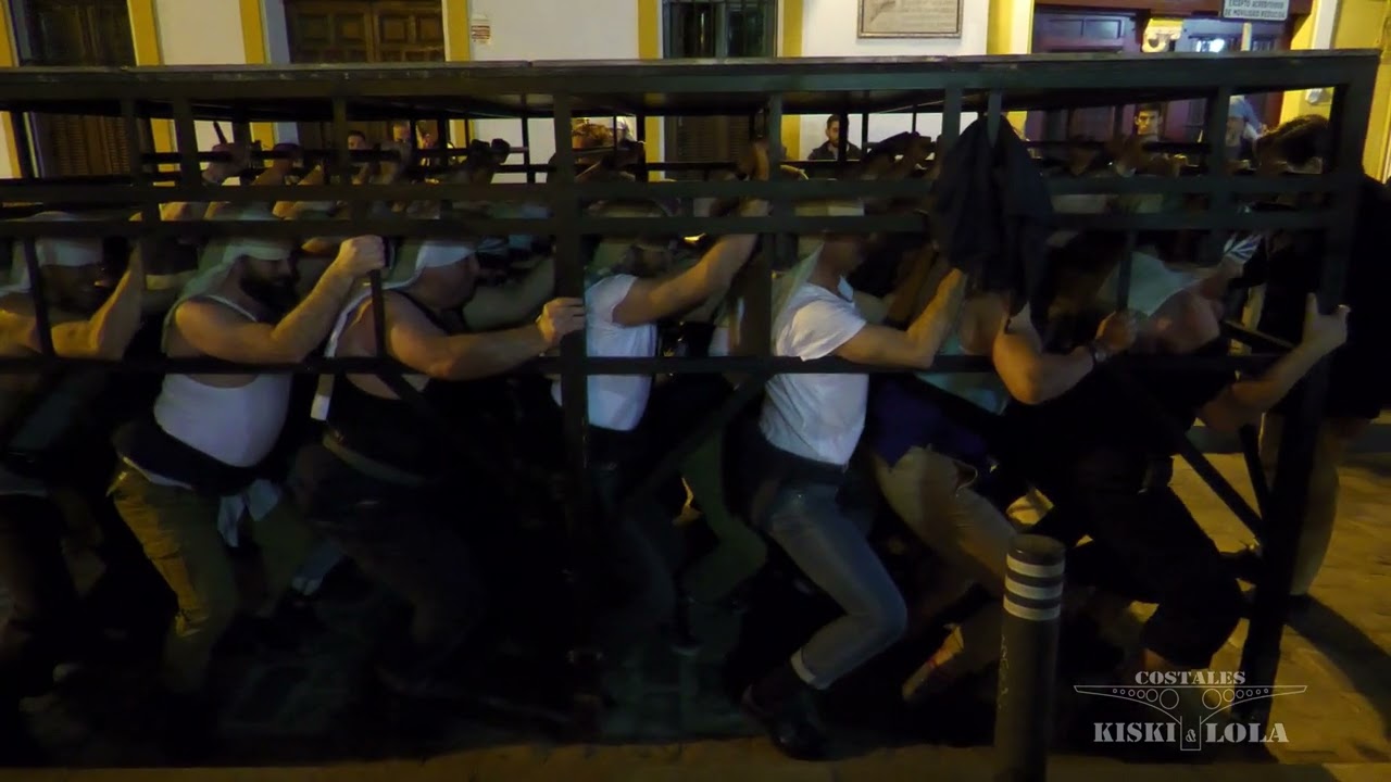 Hermandad de la Soledad de San Lorenzo de Sevilla | Primer ensayo 2022 (4K) Familia Ariza