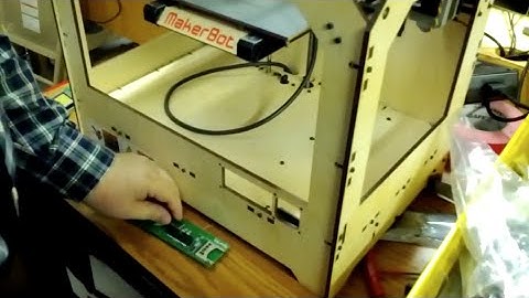 MakerBot Support | Replicator - Replacing the Interface