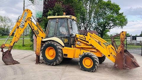 JCB 3CX 4WD PROJECT 8 BACKHOE DIGGER C/W MANUALGEAR BOX & EXTENDING DIG