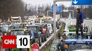 French farmers blockade highways near Paris | January 31, 2024