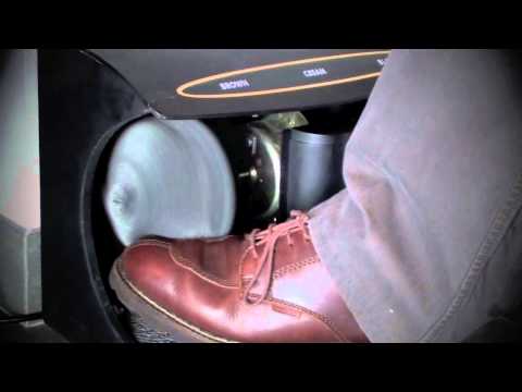 Vidéo: Cireuses à Chaussures : Appareils Heute Easy Comfort Et Gastrorag JCX-9, Nettoyeur Prestige Compact Et Autres, Automatiques Et Autres Types