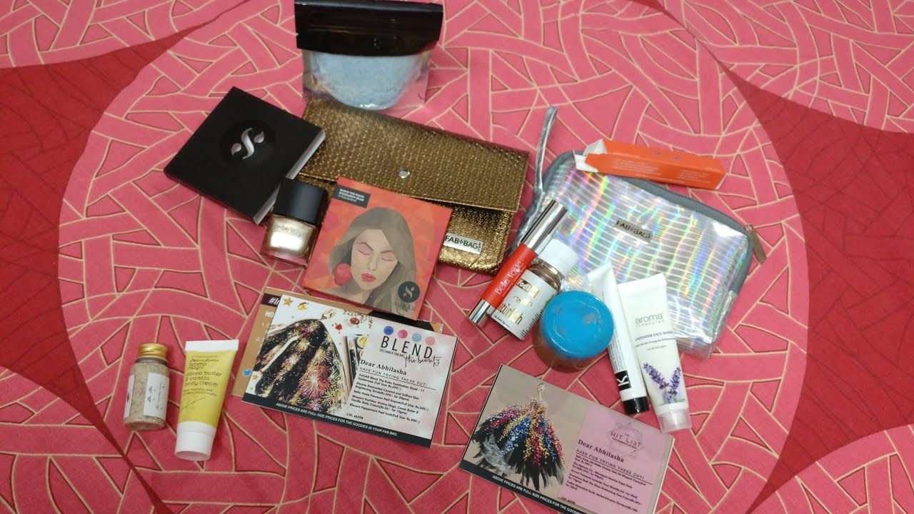 Comparison between Fab bag December 2017 and November 2017 || Products || Unboxing