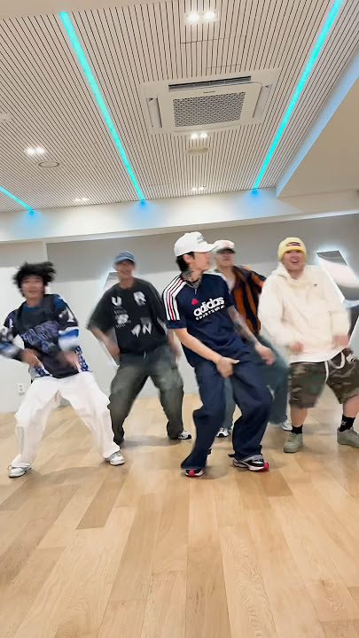 #Mayday dance practice vid drops tonight 🤙 #박재범 #JayPark #TOYW #THEONEYOUWANTED