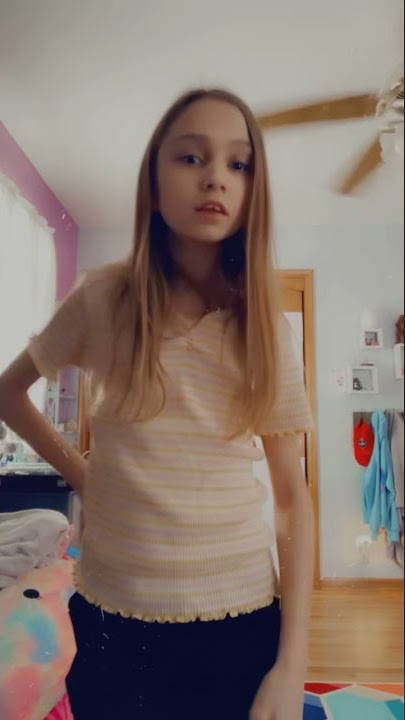 Ela Ja Ta Louca