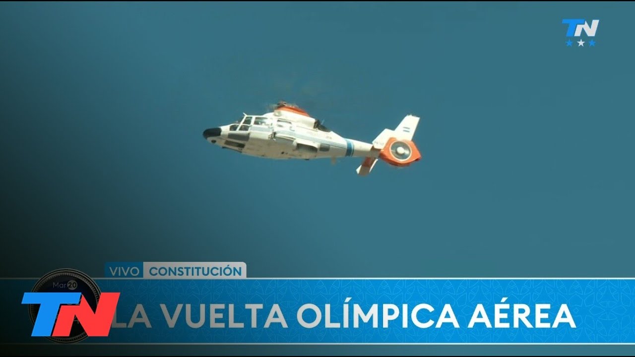 FIESTA EN EL CIELO: La Selección Argentina sobrevoló la Ciudad ante la mirada de millones de hinchas