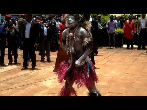 Video: Mchezo Wa Makumbusho