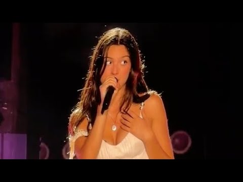 Olivia Rodrigo - expectations (live at daisy chain fields)