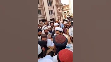 آقا کے وفادار ہے علمائے دیوبند اسلام کے غمخوار ہے علمائے دیوبند 