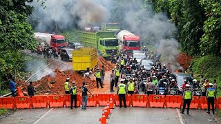 KABAR BURUK HARI INI !!! SITINJAU LAUIK DITUTUP TOTAL, Polisi Turun Ke Jalan Hal Buruk Terjadi Lagi