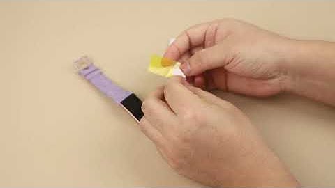 Fitbit Charge 4 Screen Protector Installation Video