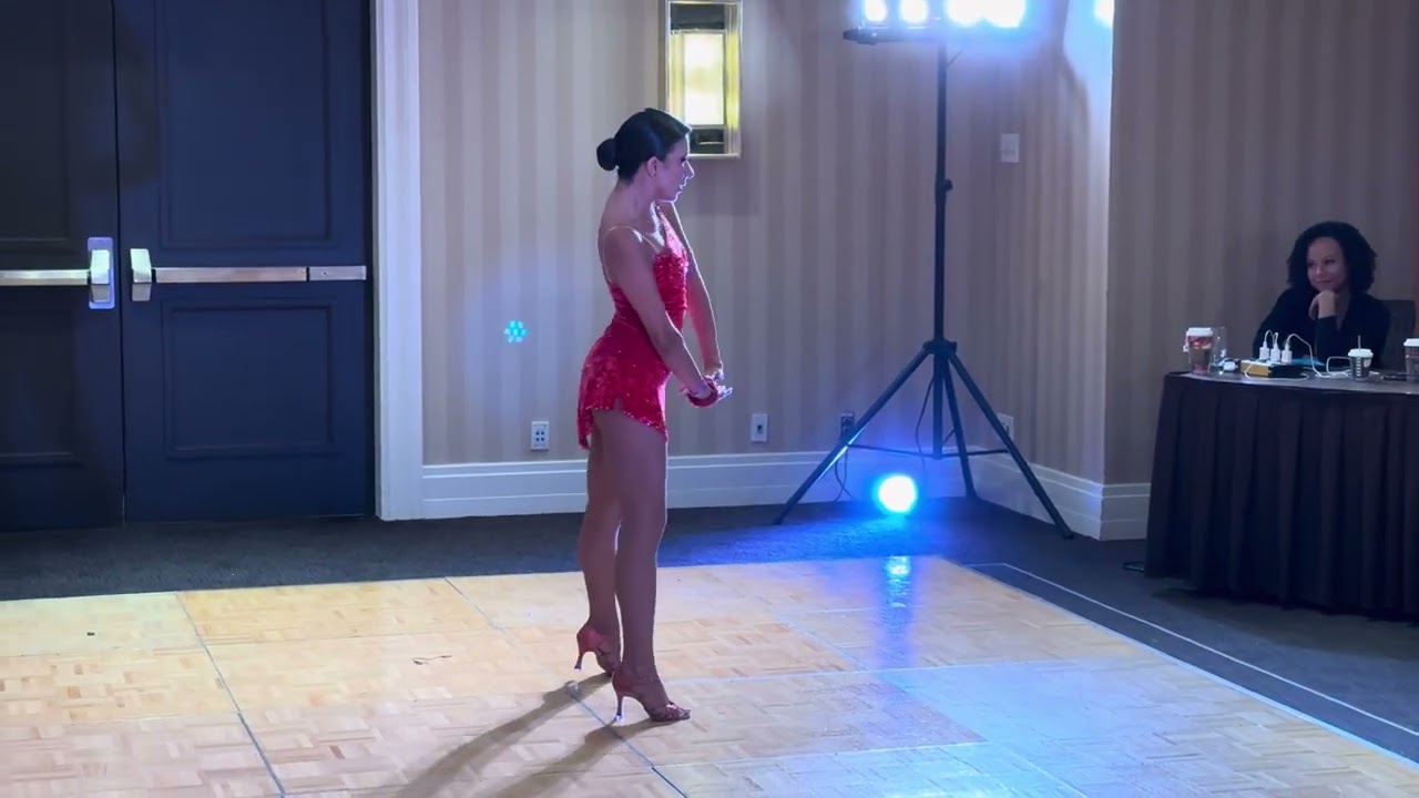 Valentina (Solo) (Pro competition (Open)) at the Montreal Bachata Festival on November 17 2023