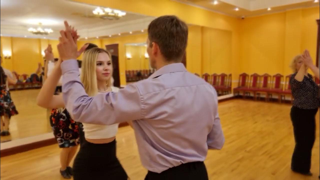 танец фото красивые. бачата уроки для одного без пары. бачата танцы в зале. сальса пара. сальса бачата.