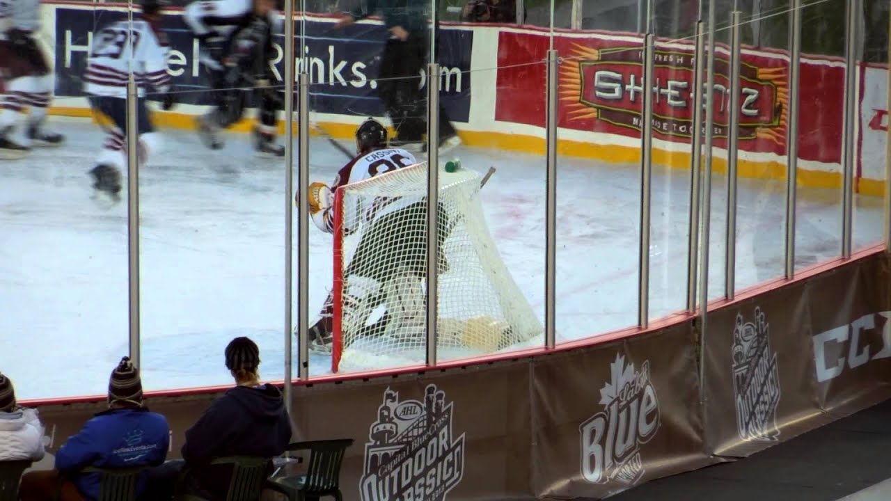 save the world Frederic Cassivi save on Dennis Bonvie during the Bears Outdoor Classic alumni game