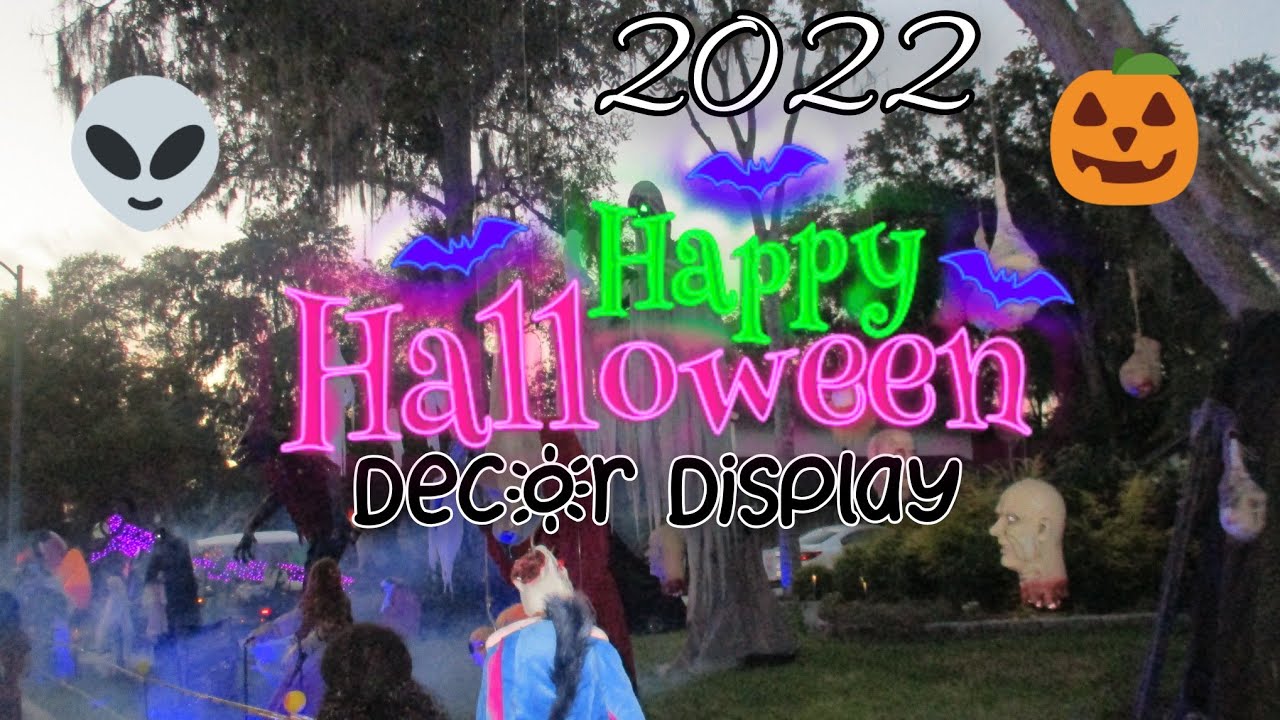 *VLOGTOBER* EXTREME HALLOWEEN | NEIGHBORHOOD DECOR DISPLAY | NIGHTMARE ON CANDY CANE LANE Vlog#70