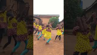 🥰 🥰 BABY GIRLS DIDN’T COME TO PLAY! #dance #shortsafrica #shortsviral #girlpower