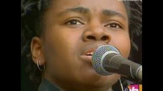 Tracy Chapman - Talkin 'bout a Revolution, Live 1988 Nelson Mandela 70th Birthday Tribute concert