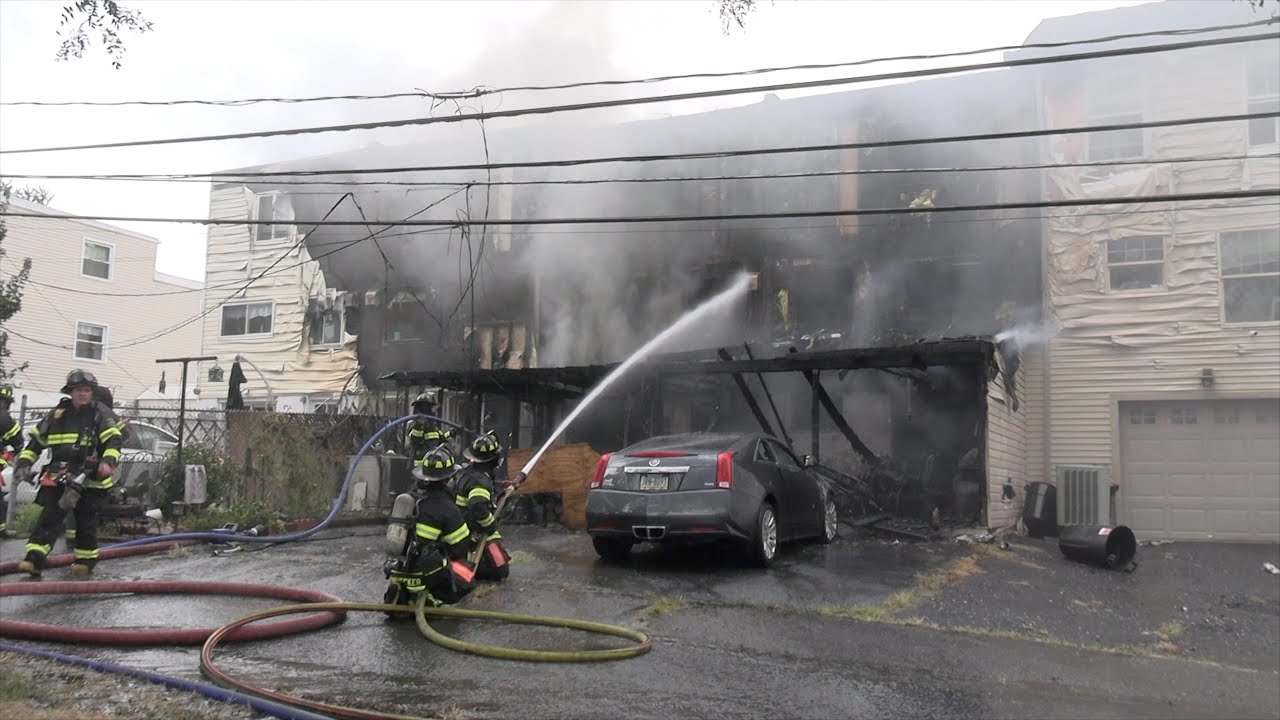 3 ALARM fire destroys 5 homes on Labor Day in Allentown, Pennsylvania ...