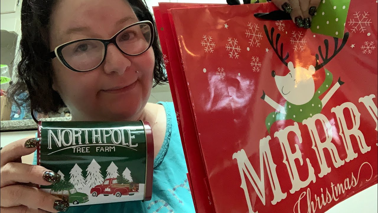 Dollar Tree Haul - Christmas 2020!