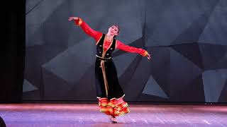 Башкирский народный танец "Бурзяночка"