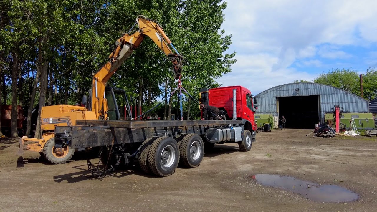 Volvo Fmx+Epsilon M12Z105 rönkszállítónak összeépítve