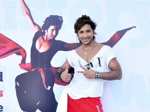 Terence Lewis Creates World Record By Making People Move To Contemporary Dance