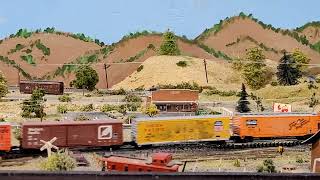 Tehachapi loop, Caliente, Cable, Monolith, Walong and Tunnels 16/17 on 4 HCDs in N scale.