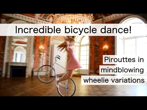 Impressive display of bicycle ballet