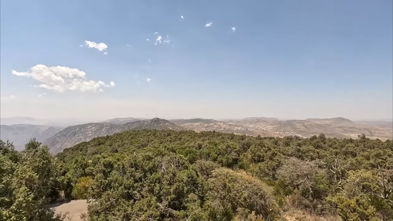 73- زيارة قرية رجال ألمع عبر عقبة الصماء من السودة يونيو 2025