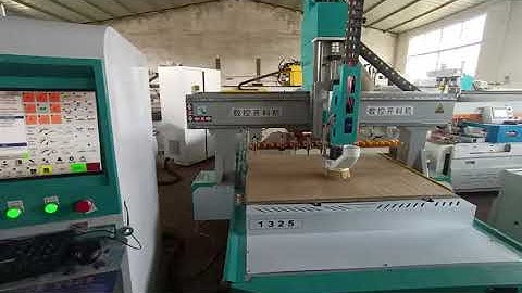 Máy cắt CNC 1 đầu tự động thay 12 dao giá rẻ, máy cnc thay dao tự động đã qua sử dụng.