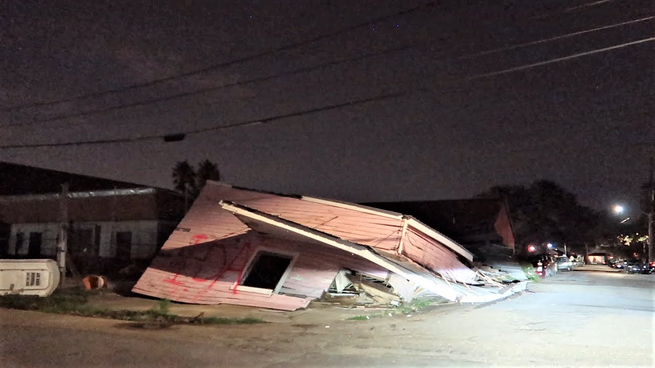 NEW ORLEANS AT NIGHT / HURRICANE IDA DAMAGE - YouTube