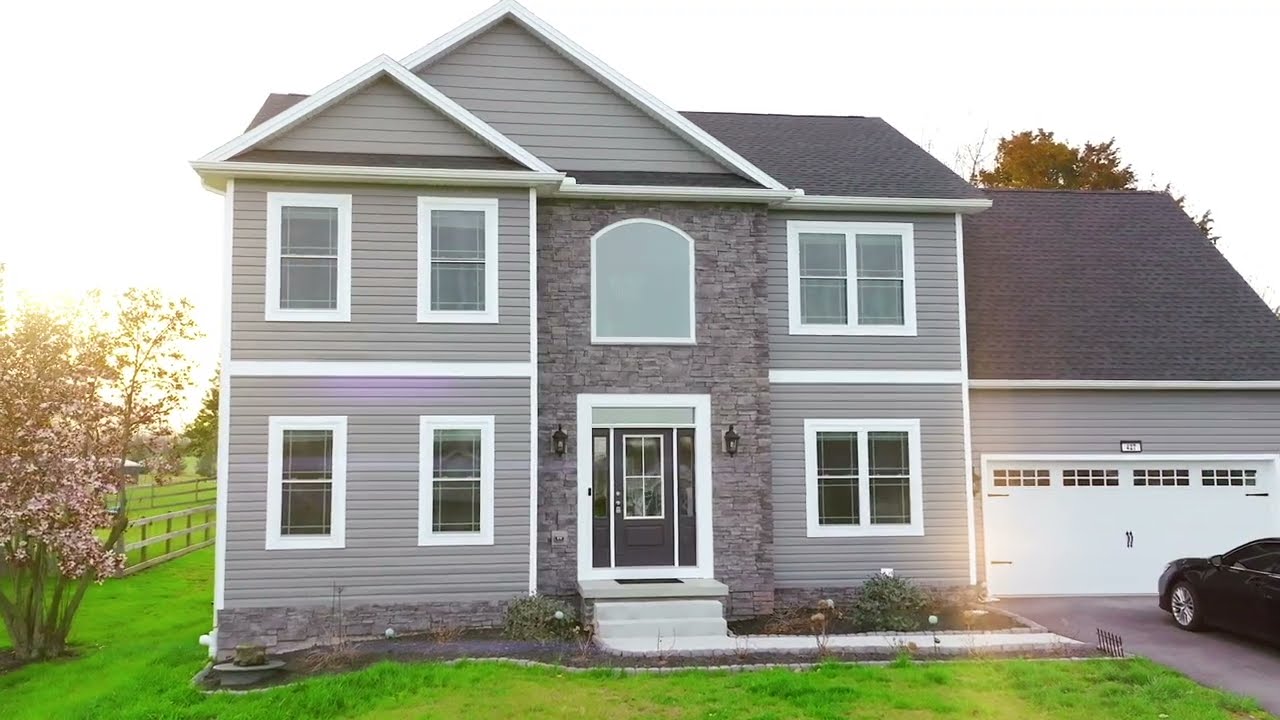 CINEMATIC REAL ESTATE TOUR- 427 Heritage Dr. Gettysburg PA