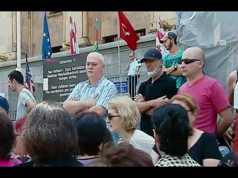 მალხაზ მაჩალიკაშვილმა ხელმოწერების შეგროვება დაიწყო