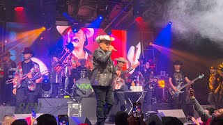 Tierra Cali en Club Patr贸n Bronx NYC 11/27/22