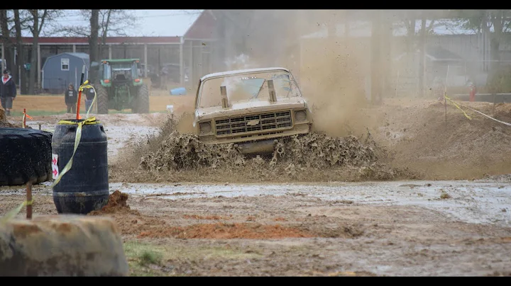Mud bog (gone wrong) (Vlog 8)