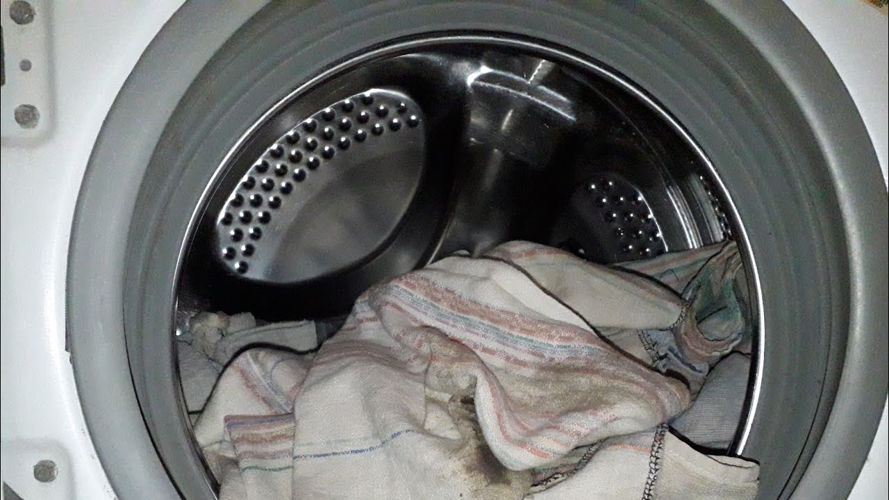 поломанная стиральная машина. стиральная машинка не отжимает причины. машинка автомат не набирает воду. стиральная машина отжимает белье. почему машинка плохо.