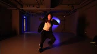I Chris Brown - Wet The Bed  l HEEYA l PLAY THE URBAN