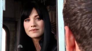 Chuck & Sarah - The Finger Kiss Thingie.