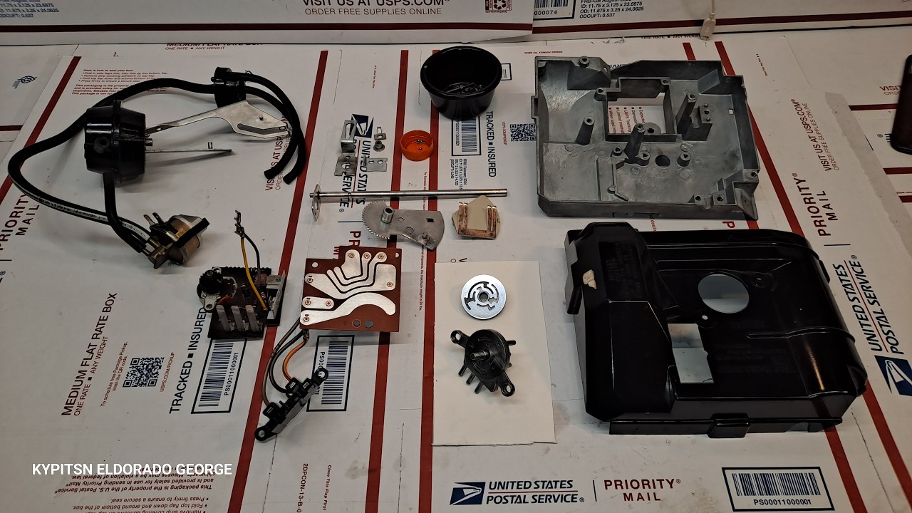 1982 キャデラッククーペ　エアコンプログラマー 1974 CADILLAC ELDORADO AC PROGRAMMER CONTROL MODULE RESTORATION