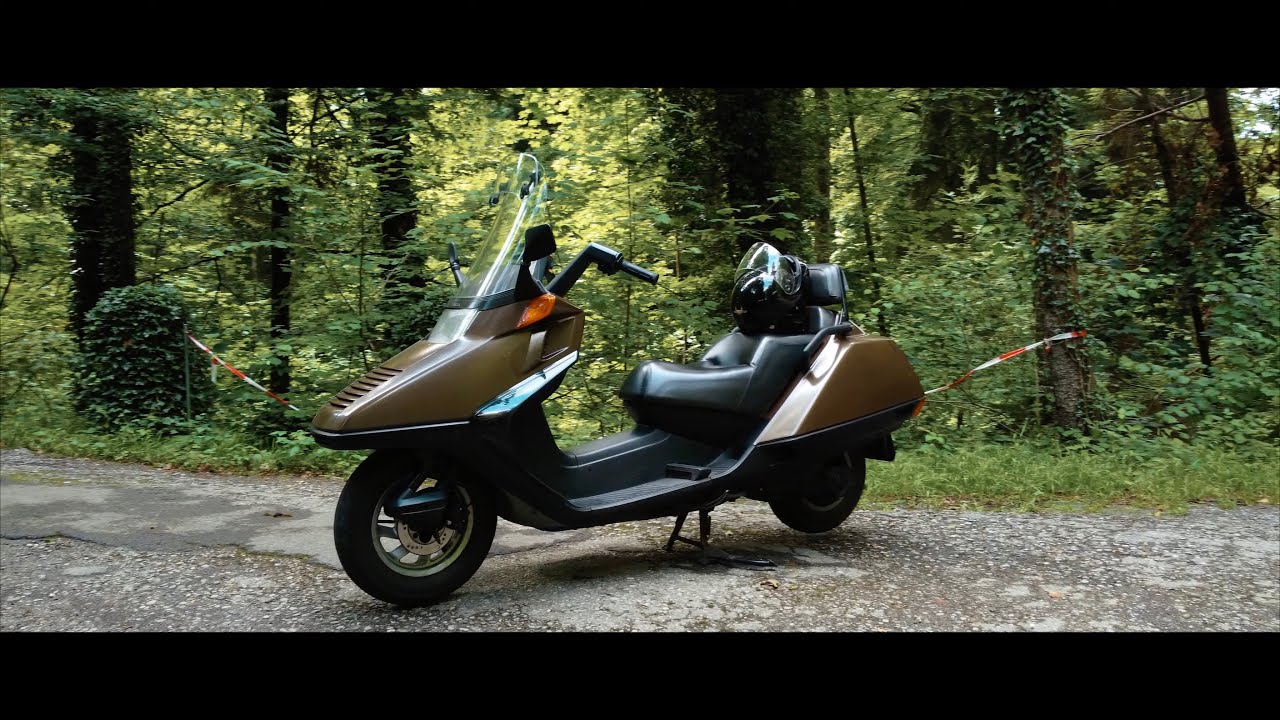 Honda Helix CN250 -- THE BEST SCOOTER EVER MADE - YouTube