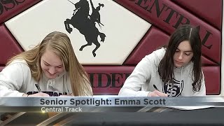 Senior Spotlight: Julia Gasper and Emma Scott