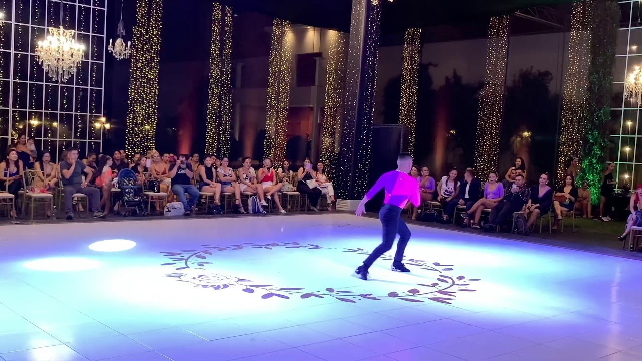 Felipe Yupanqui - Bicampeón de bachata men profesional / Me derrumbo - Dani J